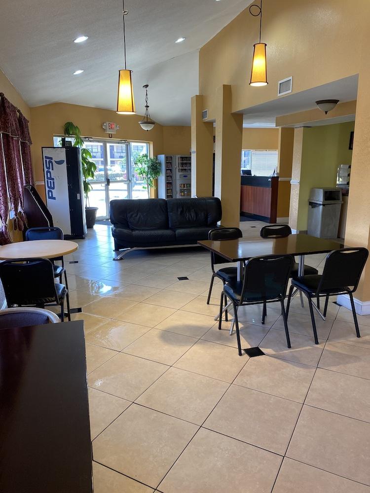 Jax Inn Jacksonville Downtown Экстерьер фото